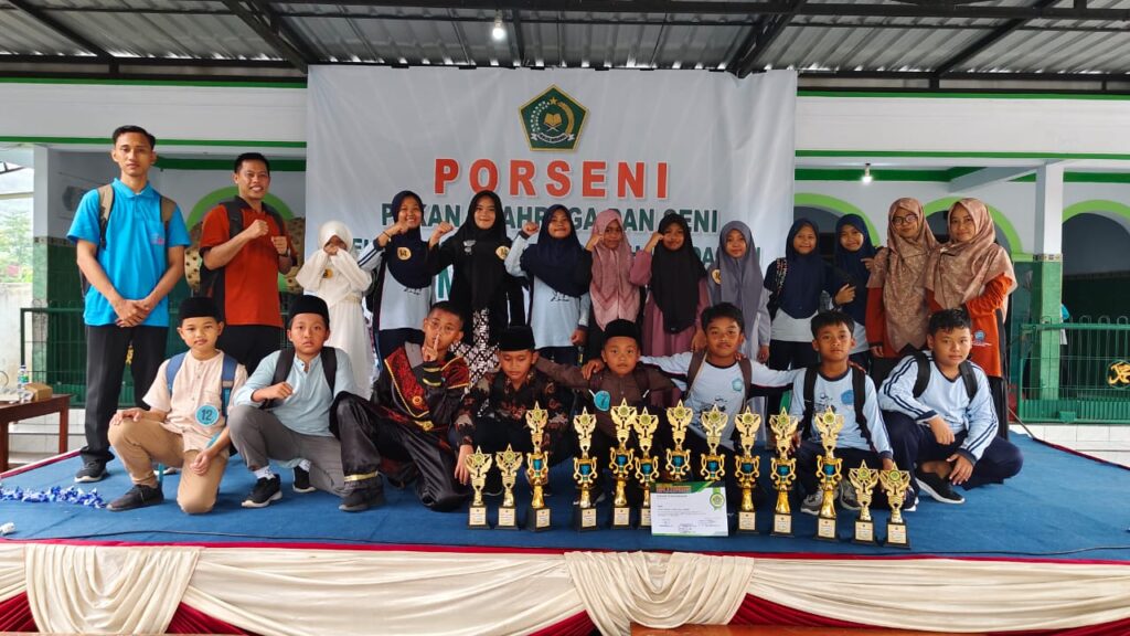 Panduan Memilih Sekolah Islam Terbaik untuk Anak — Mengapa Almadinah Ponorogo Layak Jadi Pilihan